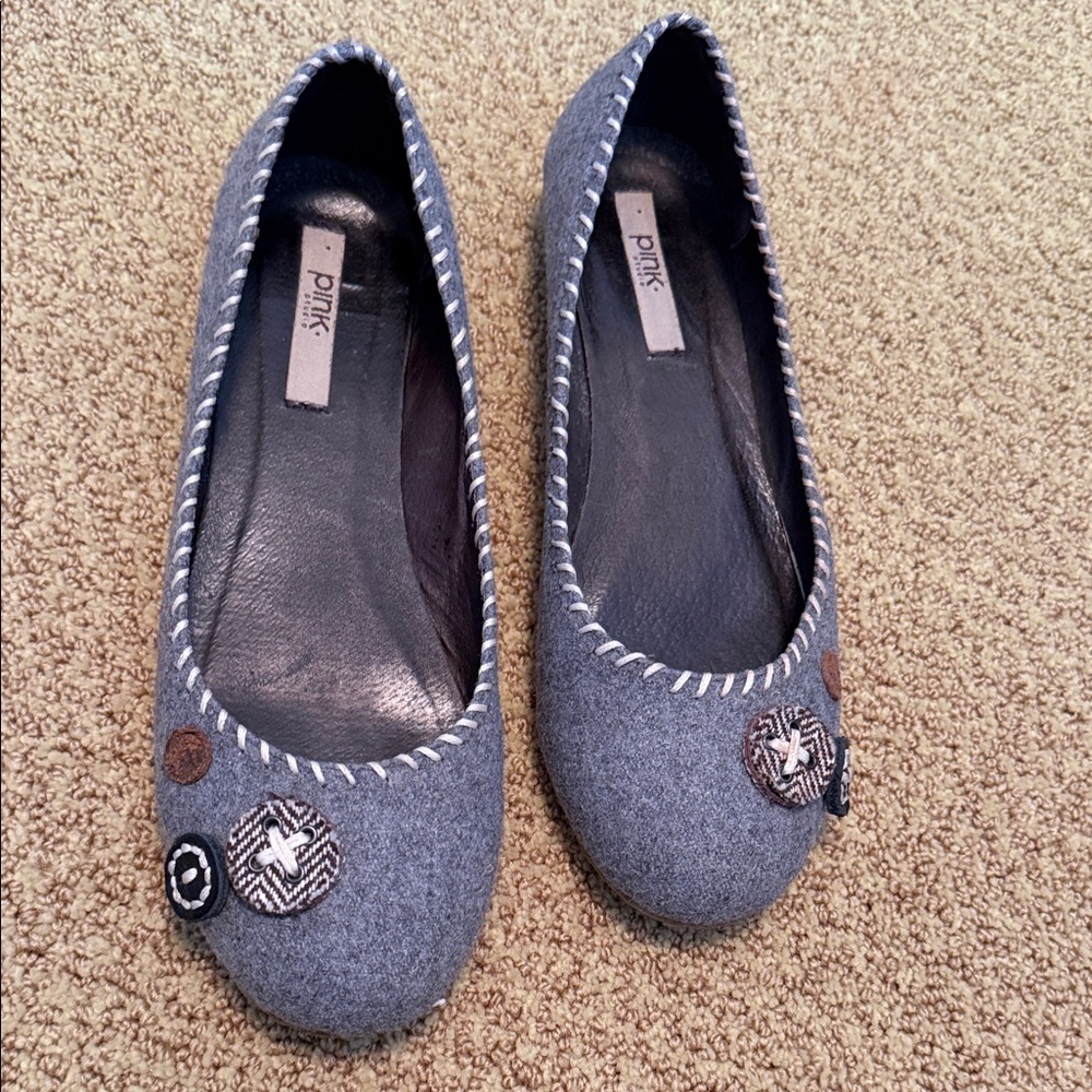 PINK STUDIO Women's Gray BUTTON Shoes - 9M Clover